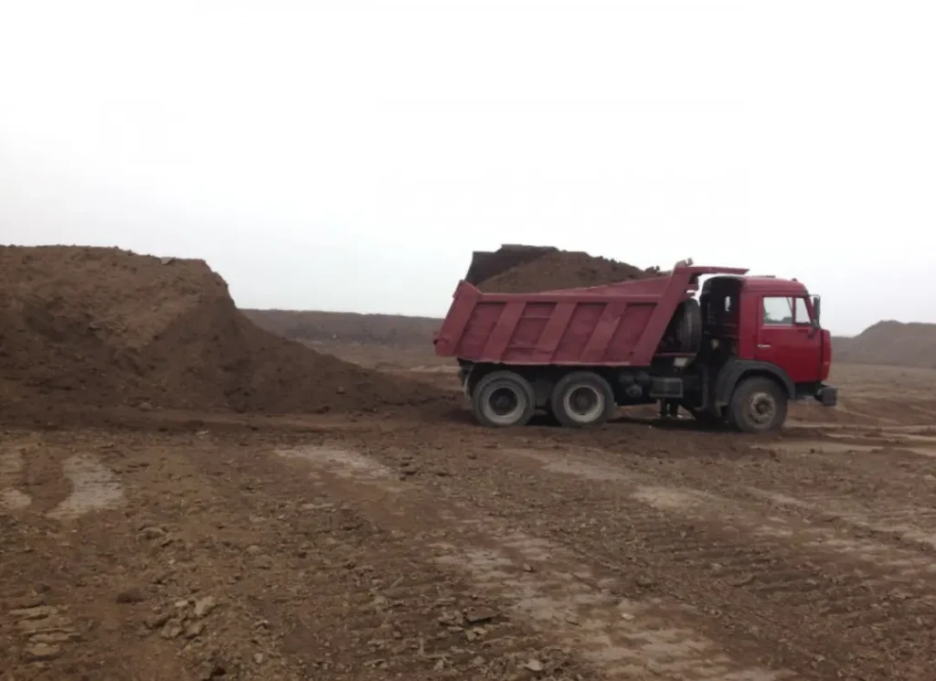Dump Truck Hualing Service Heading Image 1